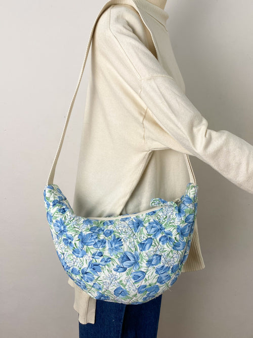 Bluebell crescent bag